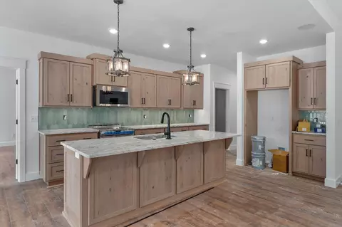 2938 W Marty St, Springfield, MO 65810 photo 2