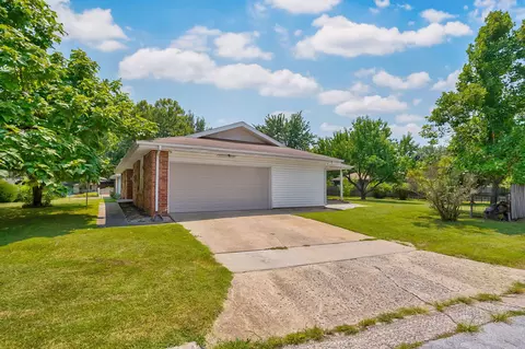 Exterior - 1956 E Greenview St, Springfield, MO 65803 photo 9 of 9
