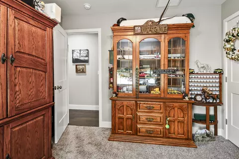 Entry Way - 1682 Ft Sumter Ct, Republic, MO 65738 photo 4 of 6