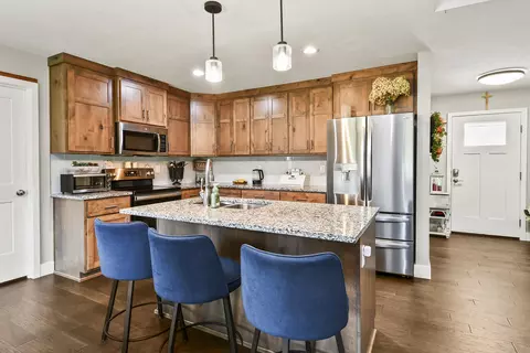 Kitchen - 1682 Ft Sumter Ct, Republic, MO 65738 photo 3 of 9