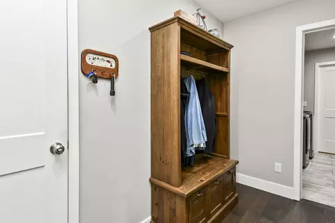 Entry Way - 1682 Ft Sumter Ct, Republic, MO 65738 photo 6 of 6