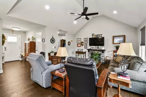 Other - 1682 Ft Sumter Ct, Republic, MO 65738 photo 2 of 7