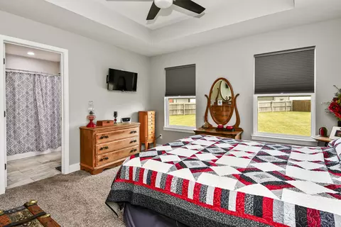Bedroom - 1682 Ft Sumter Ct, Republic, MO 65738 photo 2 of 5