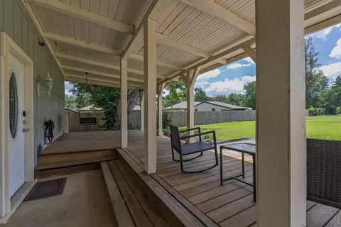Exterior - 4221 W La Siesta Pl, Springfield, MO 65802 photo 6 of 11