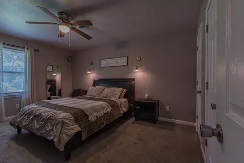 Bedroom - 4221 W La Siesta Pl, Springfield, MO 65802 photo 1 of 4
