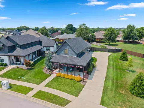 View/Area - 1085 E Valley Trail Dr, Republic, MO 65738 photo 1 of 5