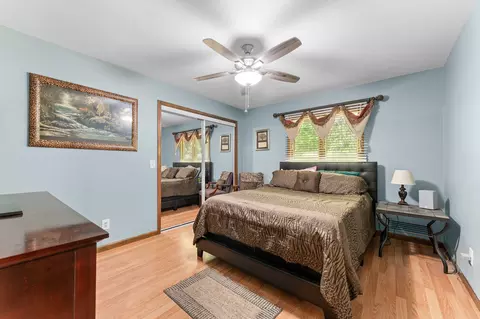 Bedroom - 364 Curtis Dr, Forsyth, MO 65653 photo 1 of 8
