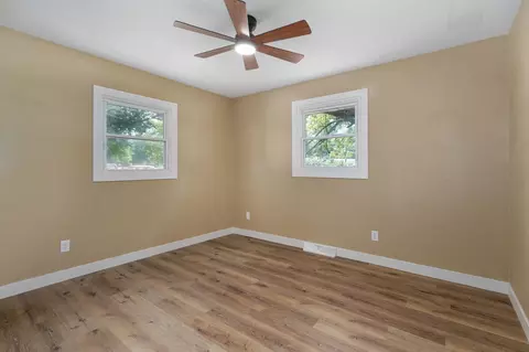 Bedroom - 205 Kings Dr, Willard, MO 65781 photo 4 of 5
