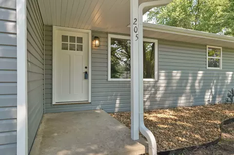 Exterior - 205 Kings Dr, Willard, MO 65781 photo 4 of 12