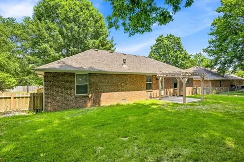 Exterior - 3618 W Vincent Dr, Springfield, MO 65810 photo 7 of 7