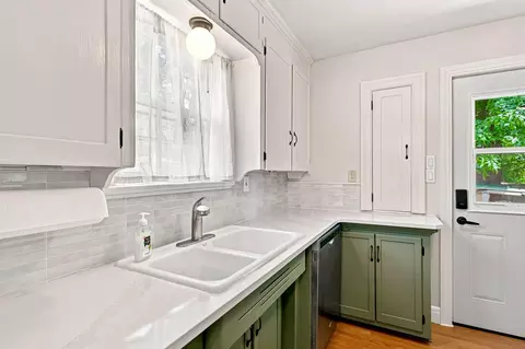 Kitchen - 1113 E Washita St, Springfield, MO 65807 photo 2 of 5