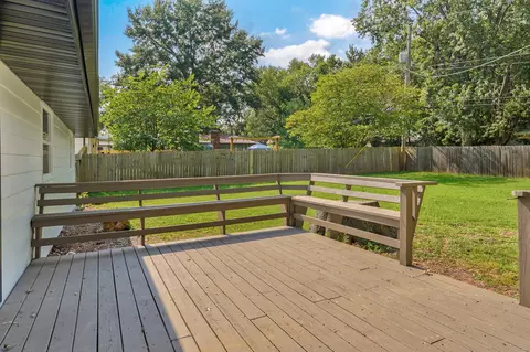 Exterior - 515 E Kingsley St, Springfield, MO 65807 photo 7 of 12