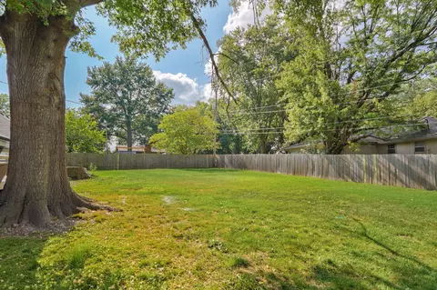 Exterior - 515 E Kingsley St, Springfield, MO 65807 photo 9 of 12