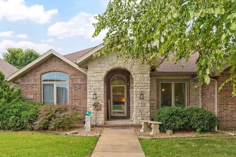 Exterior - 3848 W Suzanne St, Brookline, MO 65619 photo 5 of 5