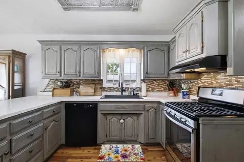 Kitchen - 3476 Lawrence 1220, Everton, MO 65646 photo 1 of 4
