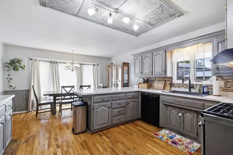 Kitchen - 3476 Lawrence 1220, Everton, MO 65646 photo 2 of 4