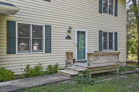 Exterior - 144 Meadow Ave, Branson, MO 65616 photo 5 of 10