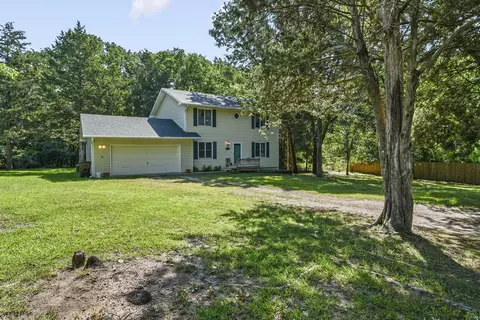 Exterior - 144 Meadow Ave, Branson, MO 65616 photo 4 of 10