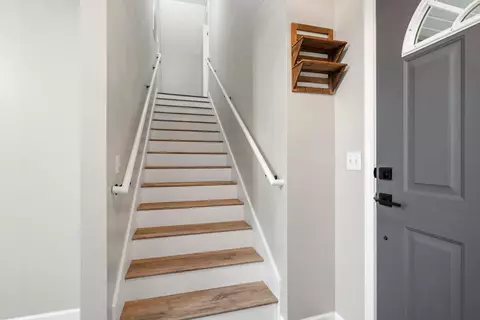 Entry Way - 5103 N 10th Ave, Ozark, MO 65721 photo 3 of 4