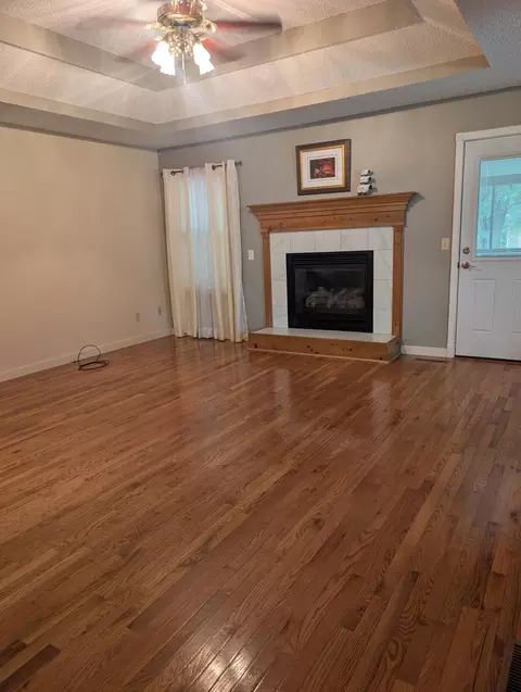 Living - 3737 S Oak Ave, Springfield, MO 65804 photo 2 of 6