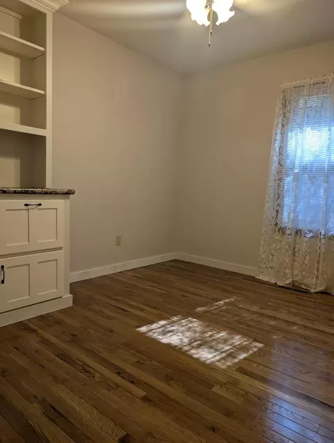 Bedroom - 3737 S Oak Ave, Springfield, MO 65804 photo 3 of 4
