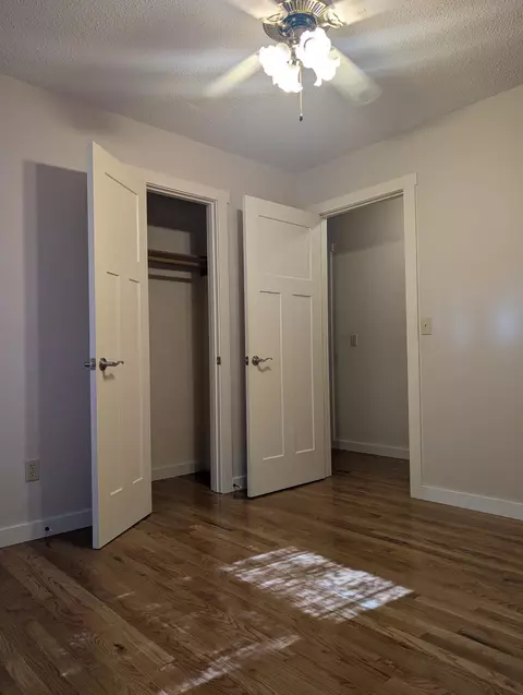 Bedroom - 3737 S Oak Ave, Springfield, MO 65804 photo 4 of 4