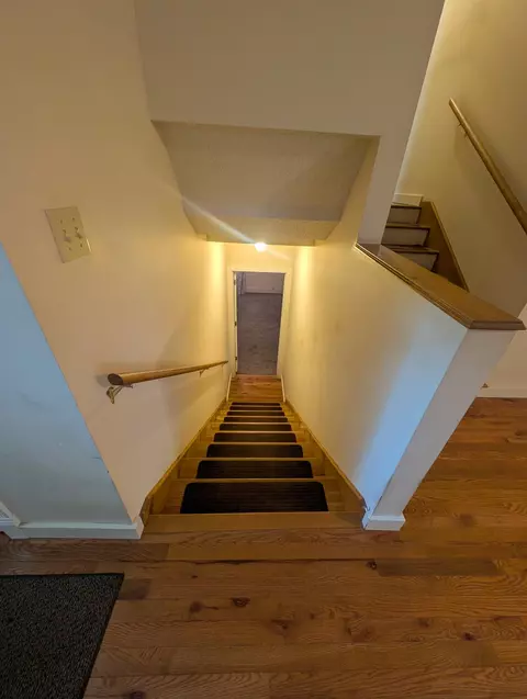 Entry Way - 3737 S Oak Ave, Springfield, MO 65804 photo 4 of 4
