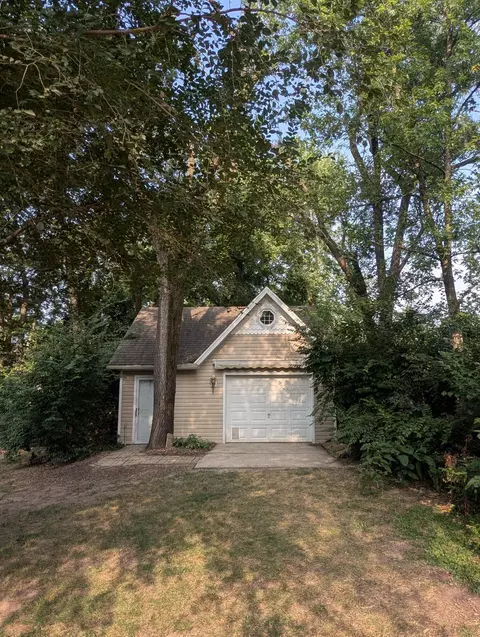 Exterior - 3737 S Oak Ave, Springfield, MO 65804 photo 13 of 17