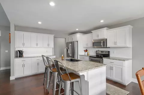 Kitchen - 693 Becky St, Willard, MO 65781 photo 2 of 5