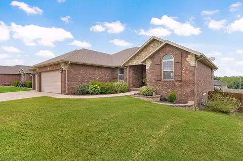 Exterior - 693 Becky St, Willard, MO 65781 photo 2 of 11