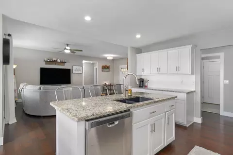 Kitchen - 693 Becky St, Willard, MO 65781 photo 3 of 5