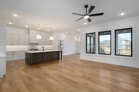 Living - 2136 N Sun Valley Dr, Springfield, MO 65802 photo 1 of 4