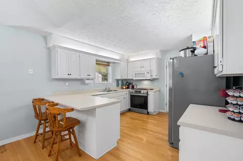 Kitchen - 1745 N Carnegie Rd, Nixa, MO 65714 photo 2 of 4