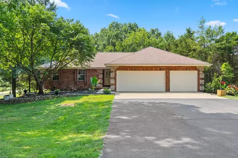 Exterior - 1745 N Carnegie Rd, Nixa, MO 65714 photo 2 of 19