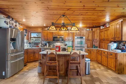 Kitchen - 74 New Hope Rd, Buffalo, MO 65622 photo 1 of 3
