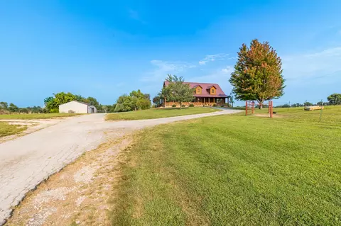 Exterior - 74 New Hope Rd, Buffalo, MO 65622 photo 16 of 24