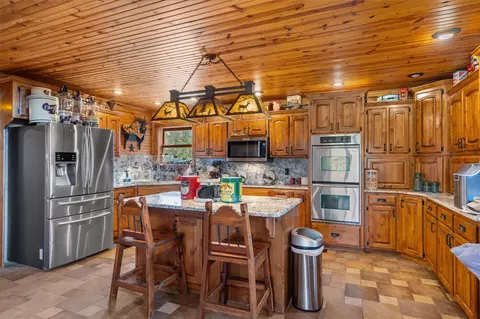 Kitchen - 74 New Hope Rd, Buffalo, MO 65622 photo 2 of 3