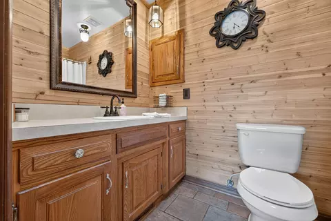 Bath - 851 W Stonehill Rd, Ozark, MO 65721 photo 2 of 5
