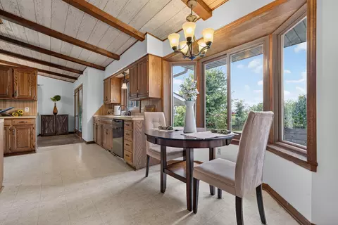 Dining - 851 W Stonehill Rd, Ozark, MO 65721 photo 1 of 5