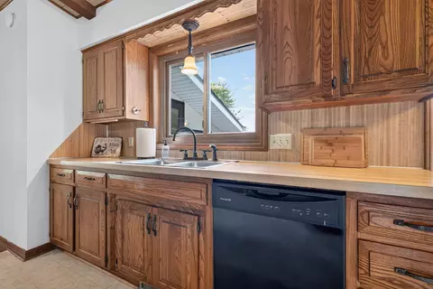Kitchen - 851 W Stonehill Rd, Ozark, MO 65721 photo 1 of 8