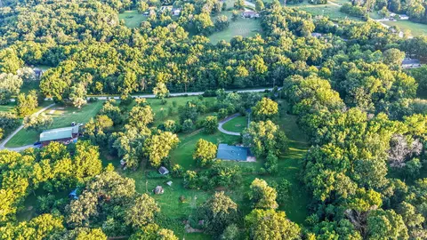 View/Area - 851 W Stonehill Rd, Ozark, MO 65721 photo 9 of 10