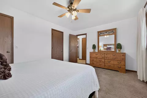 Bedroom - 851 W Stonehill Rd, Ozark, MO 65721 photo 5 of 9