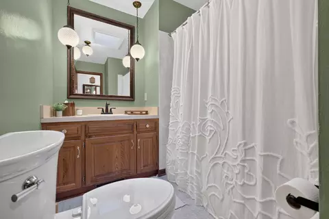 Bath - 851 W Stonehill Rd, Ozark, MO 65721 photo 5 of 5
