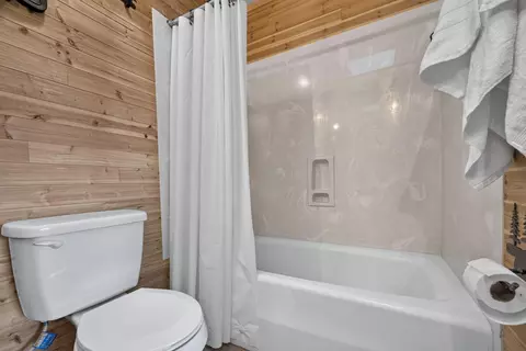 Bath - 851 W Stonehill Rd, Ozark, MO 65721 photo 1 of 5