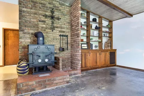 Living - 851 W Stonehill Rd, Ozark, MO 65721 photo 6 of 6