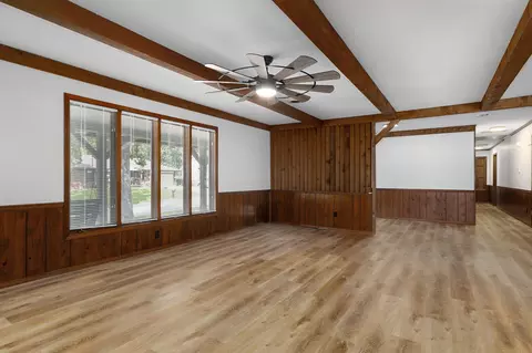 Living - 1214 W Beverly Hills Dr, Springfield, MO 65803 photo 6 of 7