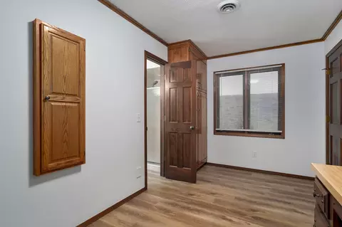 Bedroom - 1214 W Beverly Hills Dr, Springfield, MO 65803 photo 3 of 3