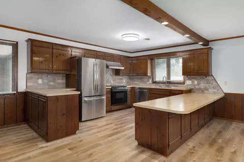 Kitchen - 1214 W Beverly Hills Dr, Springfield, MO 65803 photo 2 of 3