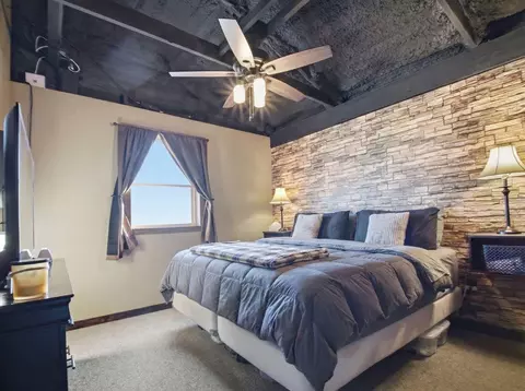 Bedroom - Hcr 69 Box 100, Oldfield, MO 65720 photo 1 of 2