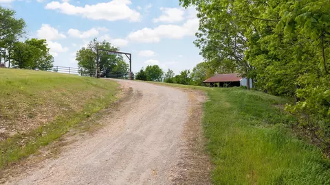 Exterior - Hcr 69 Box 100, Oldfield, MO 65720 photo 12 of 17